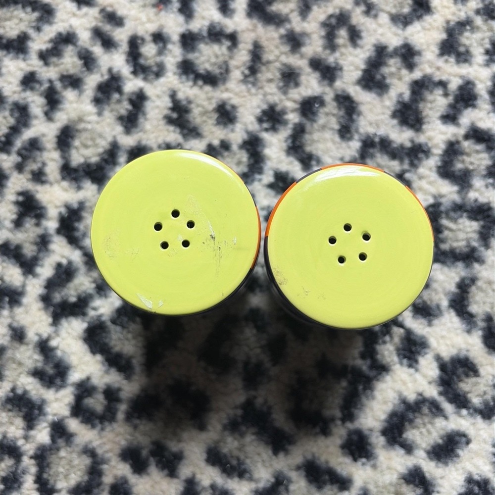 Disney Salt & Pepper Shakers Signature Series Goofy - Exclusive Park Buy VTG - Picture 3 of 5